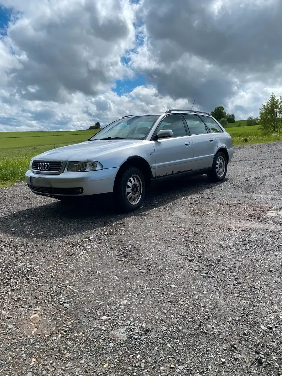 Brugt Audi A4 101 HK (74 kW) 1999 Sølv Stationcar