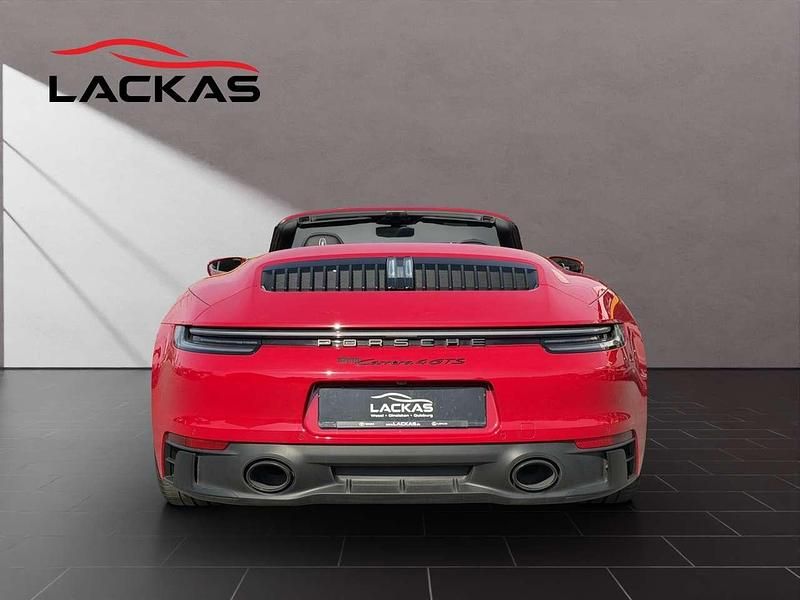 Gebraucht Porsche 911 Carrera 4 Cabriolet 480 PS (353 kW) 2024 Karminrot, verdeck, schwarz Cabrio