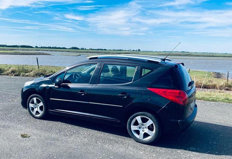 Schwarz Gebraucht 2010 Peugeot 207 Kombi | 1.850 € (Guter Preis) - Bild 1/4