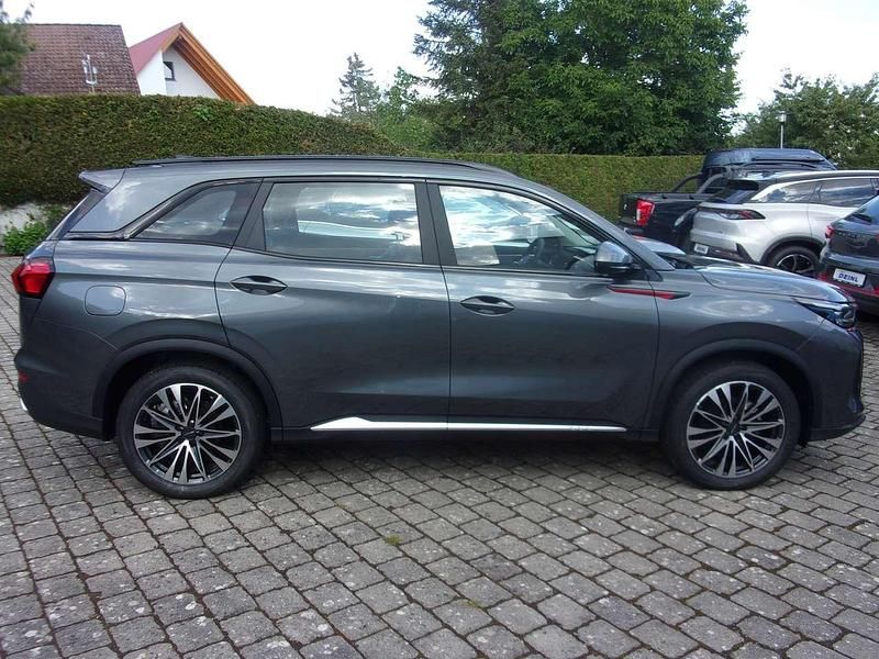 Gebraucht DFSK Fengon 177 PS (130 kW) 2024 Moon grey Van / Kleinbus