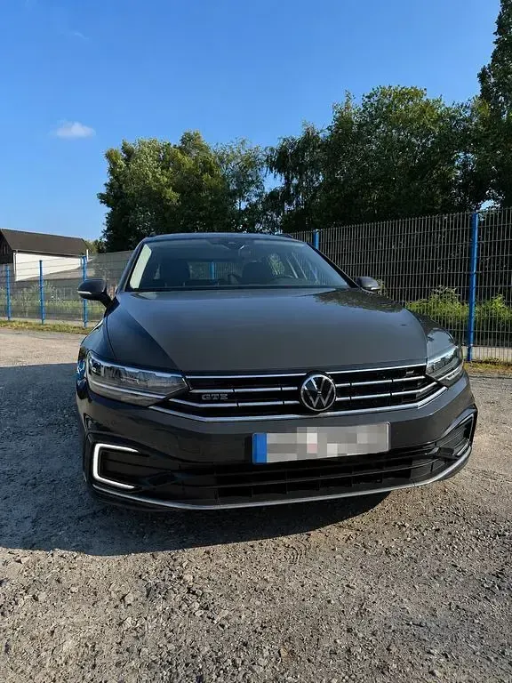 Gebraucht VW Passat GTE 218 PS (160 kW) 2021 Grau Kombi