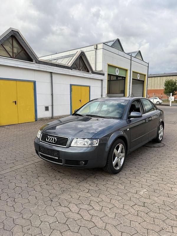 Gebraucht 2002 Audi A4 Limousine | 899 € (Superpreis) - Bild 1/4