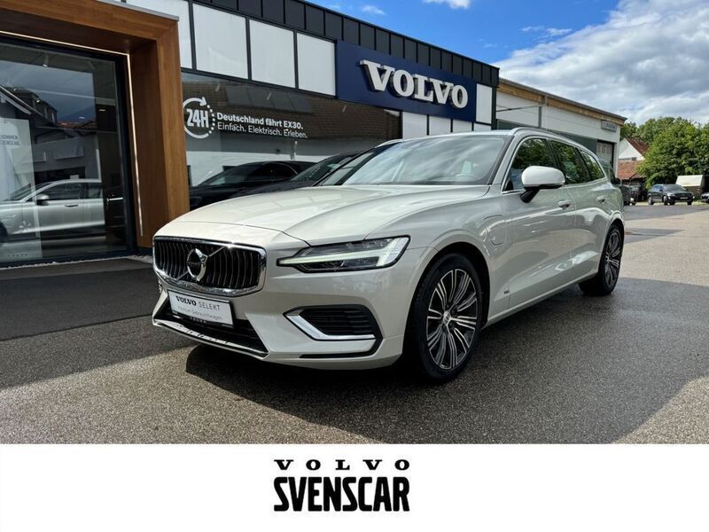 Silber Gebraucht 2021 Volvo V60 Inscription Kombi | 33.720 € (Fairer Preis) - Bild 1/4