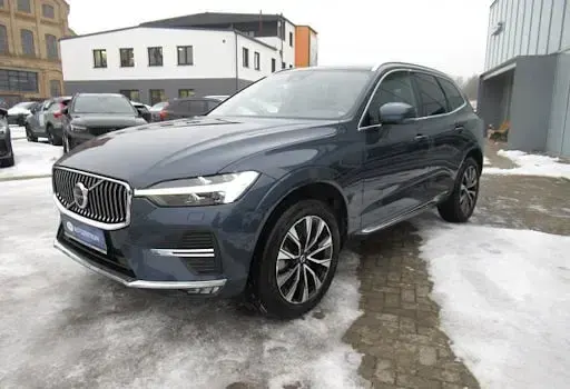 Gebraucht Volvo XC60 Plus 250 PS (183 kW) 2023 Blau SUV