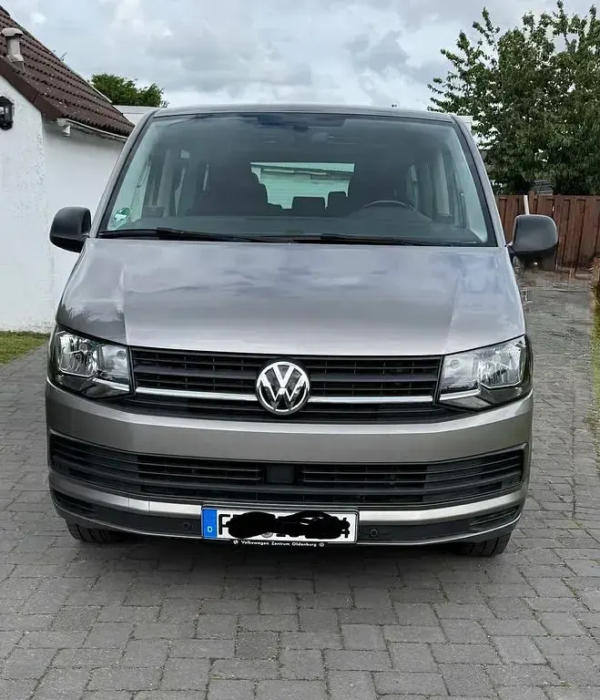 Gebraucht VW Multivan Trendline 102 PS (75 kW) 2017 Beige Van / Kleinbus
