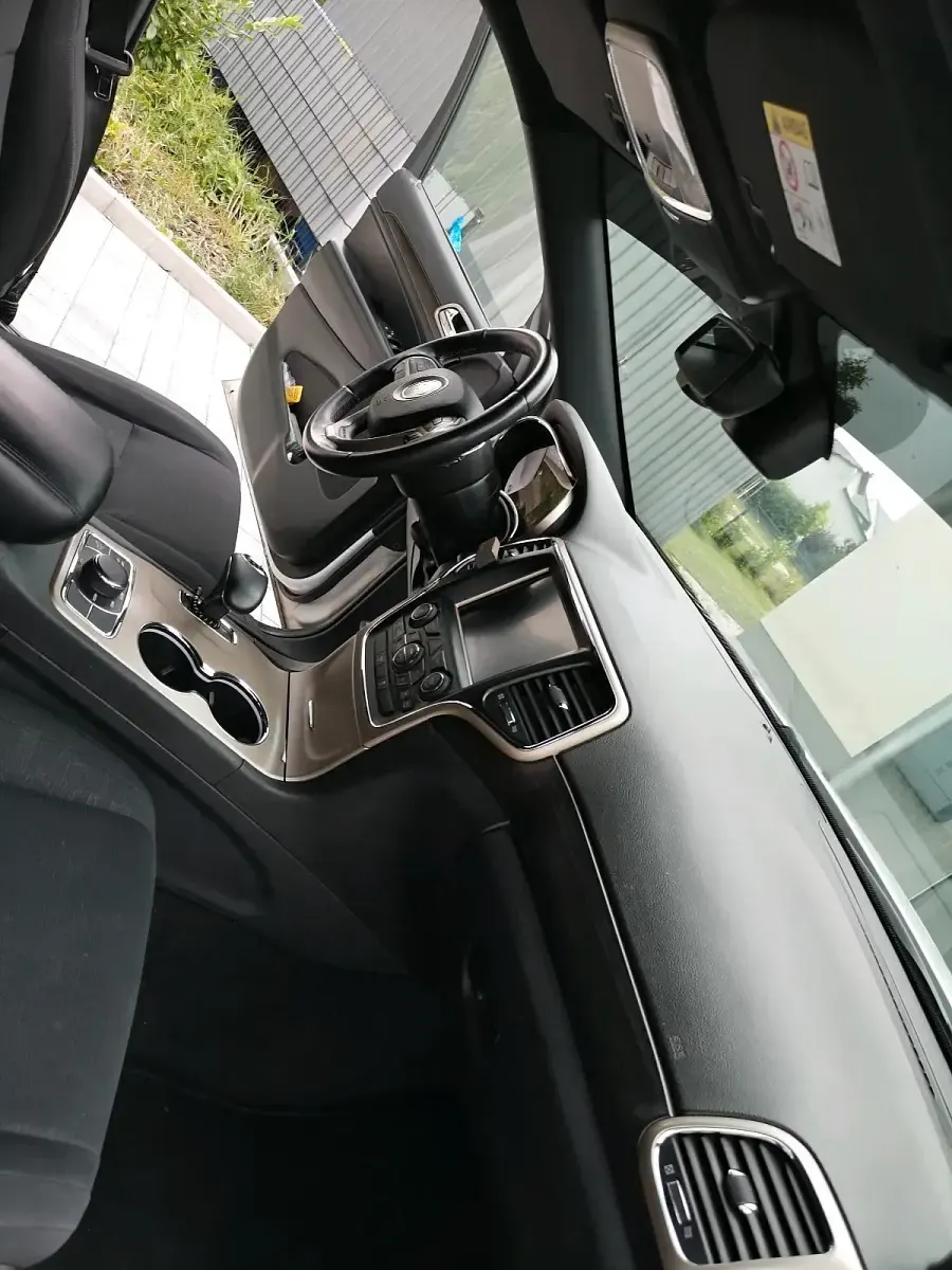 Gebraucht Jeep Grand Cherokee 190 PS (139 kW) 2014 Weiß SUV