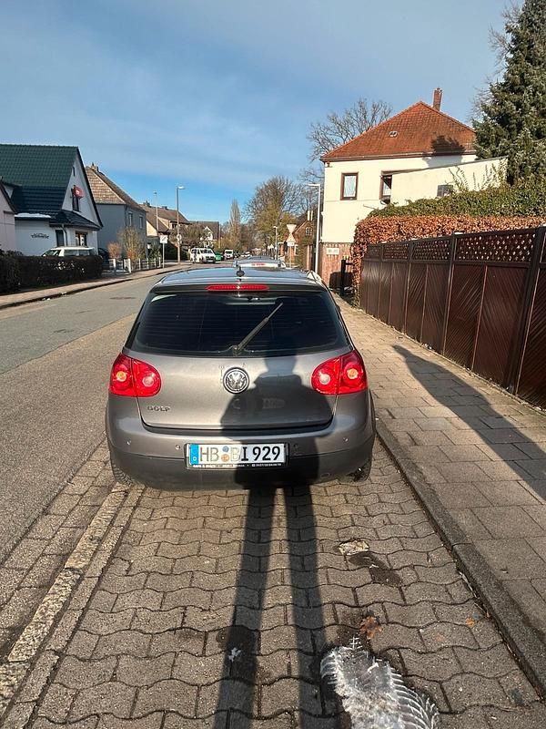 Gebraucht VW Golf V 102 PS (75 kW) 2006 Braun Kleinwagen