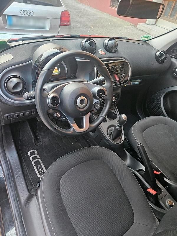 Gebraucht Smart ForFour 90 PS (66 kW) 2019 Rot Kleinwagen