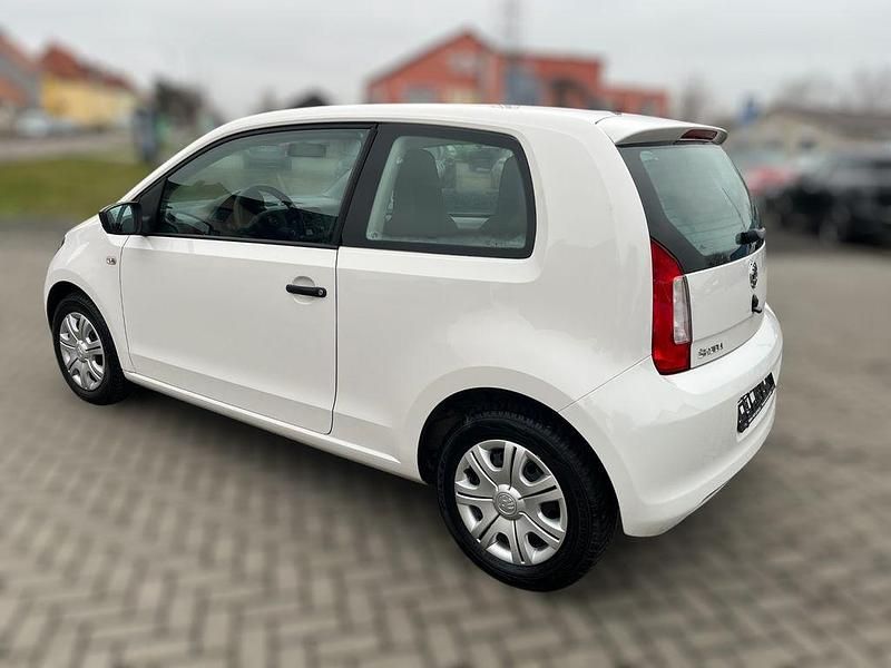 Gebraucht Skoda Citigo Active 60 PS (44 kW) 2015 Weiß Kleinwagen