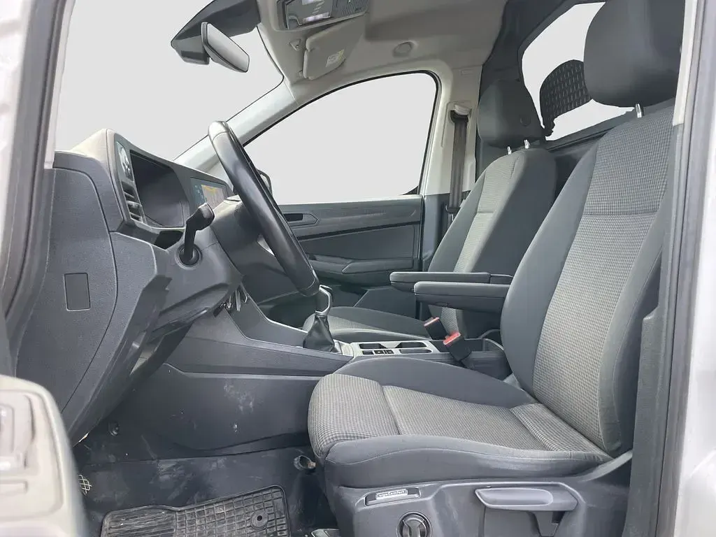 Gebraucht VW Caddy 122 PS (89 kW) 2022 Candyweiß Van / Kleinbus
