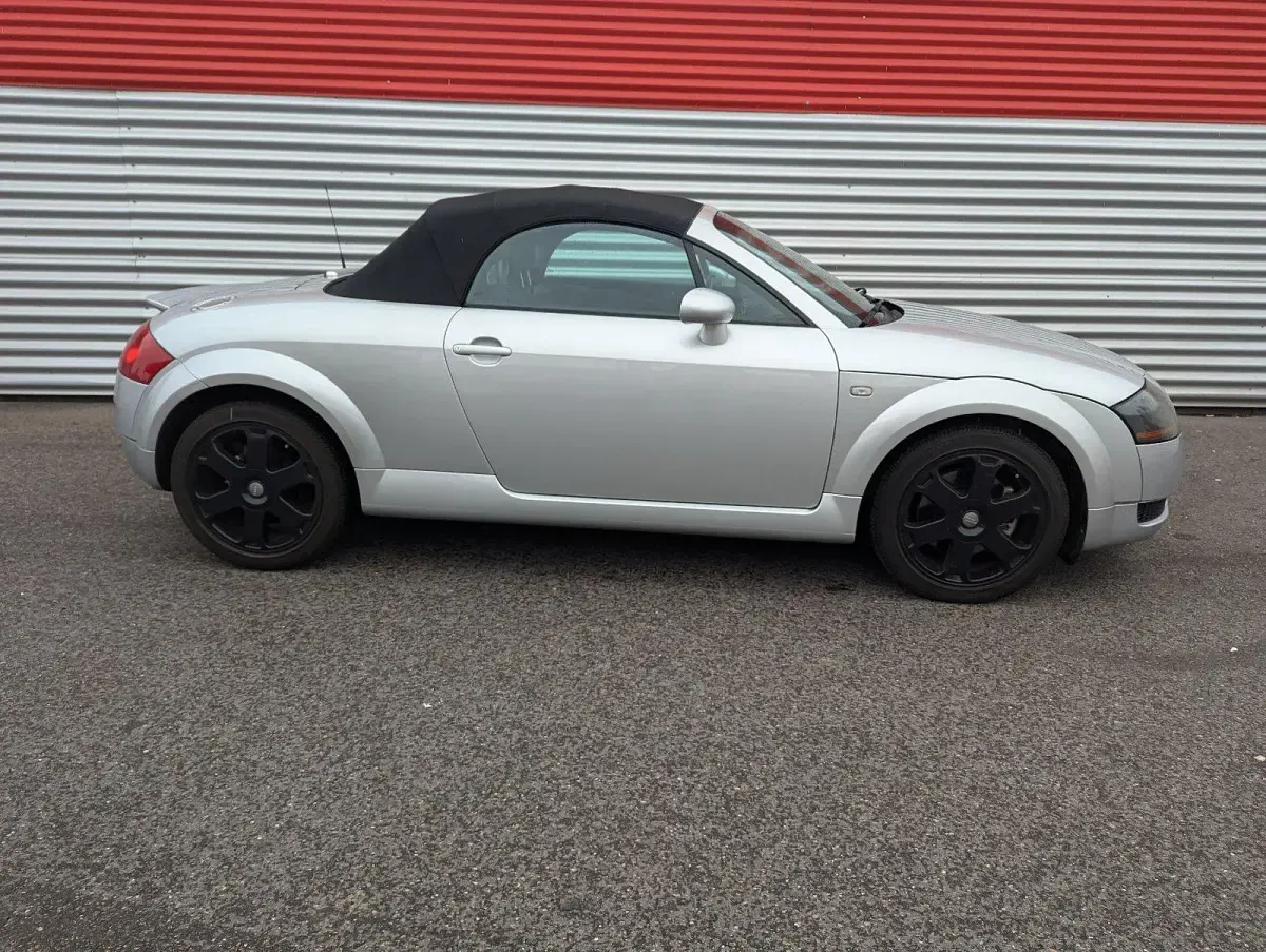 Gebraucht Audi TT Roadster 180 PS (132 kW) 2000 Silber Cabrio