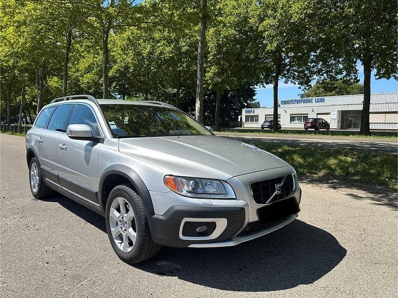 Silber Gebraucht 2008 Volvo XC70 Summum SUV | 5.999 € (Guter Preis) - Bild 1/4