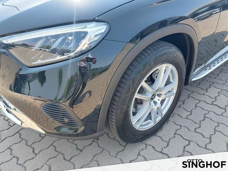 Gebraucht Mercedes GLC220 Avantgarde 197 PS (144 kW) 2024 Schwarz SUV