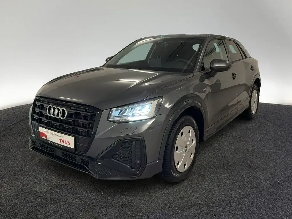 Gebraucht Audi Q2 S-Line 150 PS (110 kW) 2025 Daytonagrau perleffekt SUV