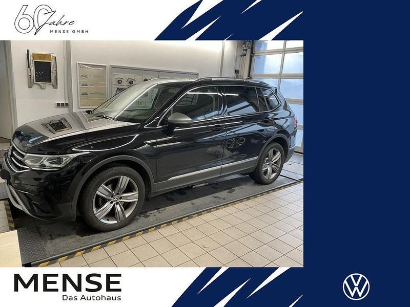 Deep black perleffekt Gebraucht 2022 VW Tiguan Allspace Elegance SUV | 28.985 € (Fairer Preis) - Bild 1/4