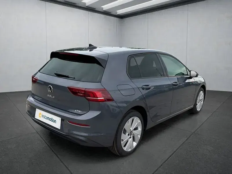 Neu VW Golf VIII 116 PS (85 kW) 2026 Grau Kleinwagen