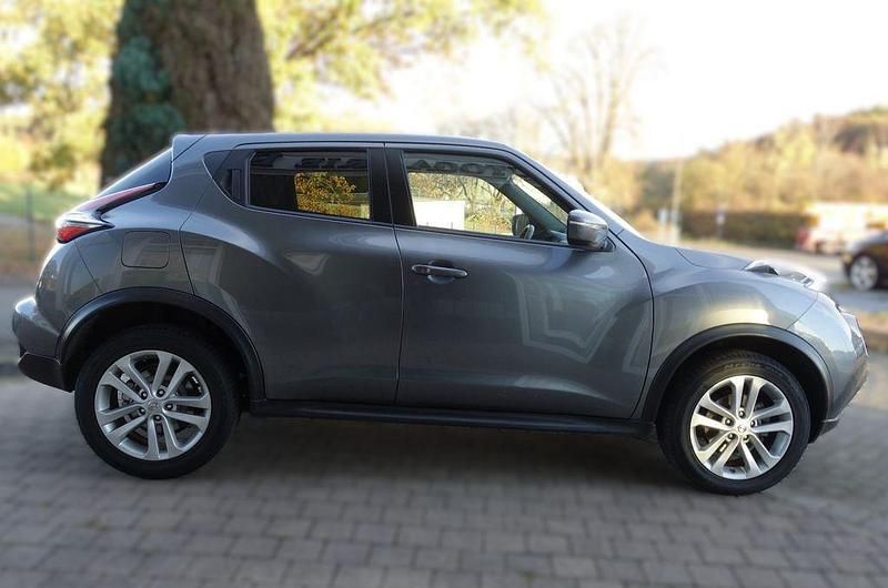 Gebraucht Nissan Juke Acenta 116 PS (85 kW) 2015 Grau SUV