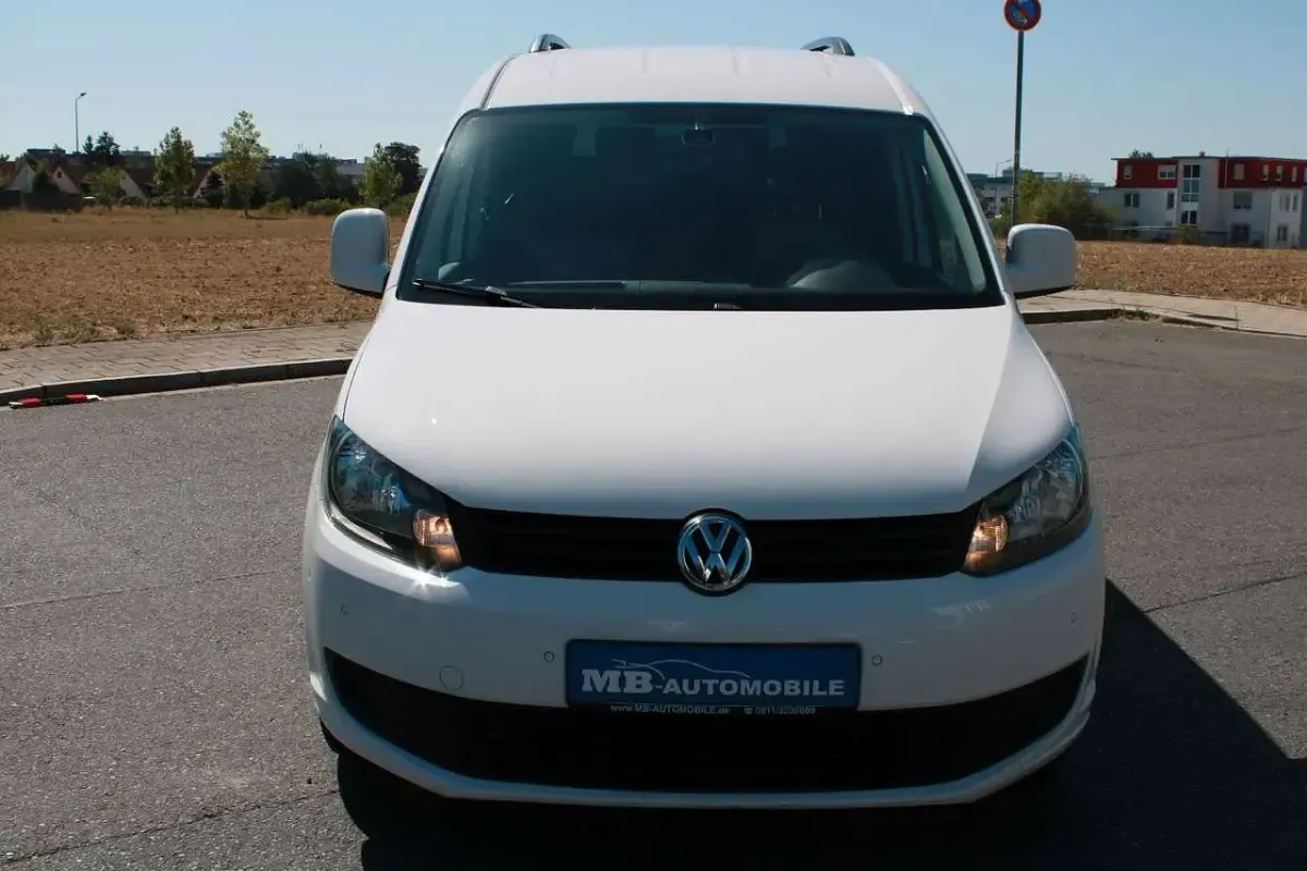 Gebraucht VW Caddy Maxi Trendline 140 PS (102 kW) 2014 Weiß Van / Kleinbus