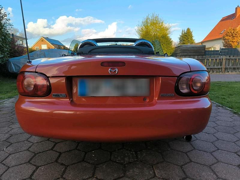 Gebraucht Mazda MX5 110 PS (80 kW) 2005 Orange Cabrio