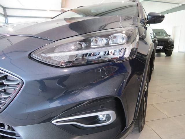 Gebraucht Ford Focus Active X 155 PS (114 kW) 2020 Blau Limousine