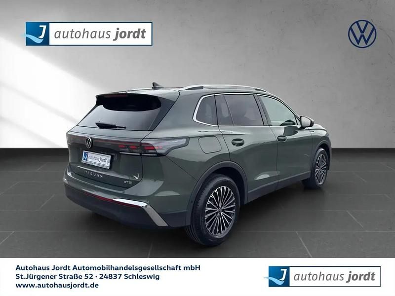 Neu VW Tiguan Elegance 150 PS (110 kW) 2026 Schwarz SUV