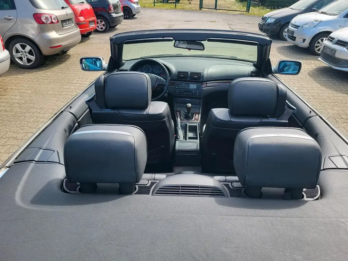 Gebraucht BMW 325 Cabriolet 192 PS (141 kW) 2004 Blau Cabrio