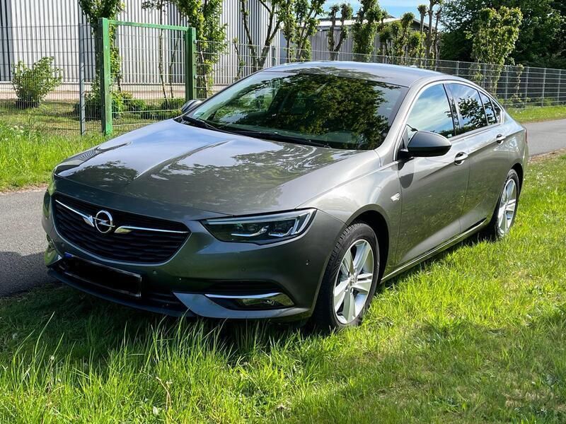 Grau Gebraucht 2017 Opel Insignia Sport Limousine | 16.600 € (Fairer Preis) - Bild 1/4