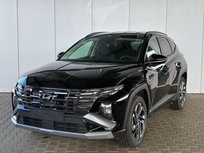 Abyss black Neu 2025 Hyundai Tucson SUV | 34.289 € (Superpreis) - Bild 1/4