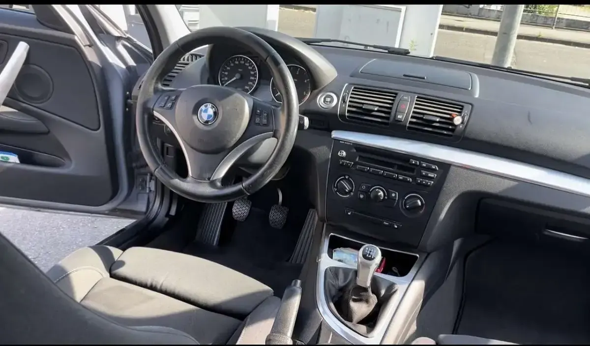 Gebraucht BMW 118 143 PS (105 kW) 2008 Blau Kleinwagen