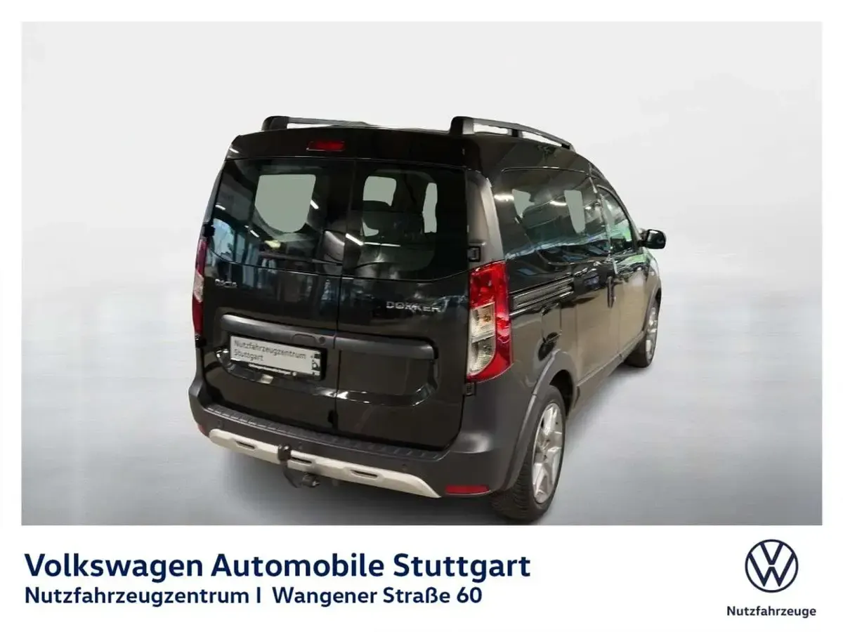 Gebraucht Dacia Dokker Stepway 131 PS (96 kW) 2021 Perlmuttschwarz Van / Kleinbus