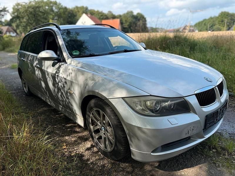 Silber Gebraucht 2008 BMW 320 Kombi | 2.400 € (Superpreis) - Bild 1/4