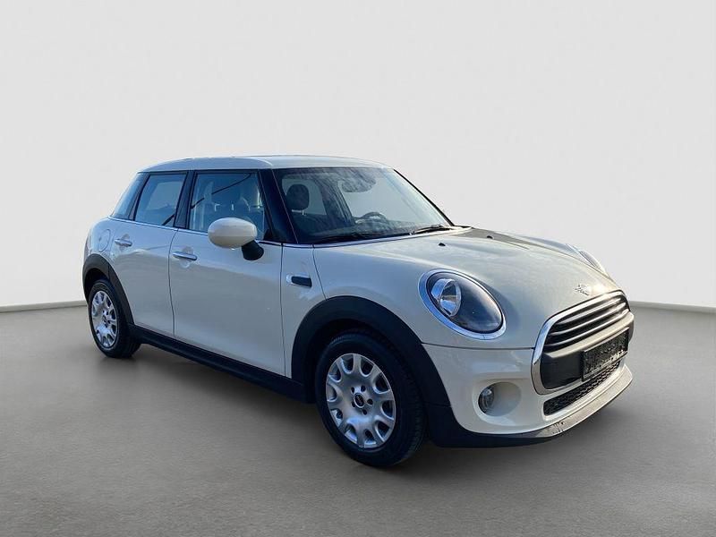 Gebraucht Mini ONE 102 PS (75 kW) 2019 Weiß Kleinwagen