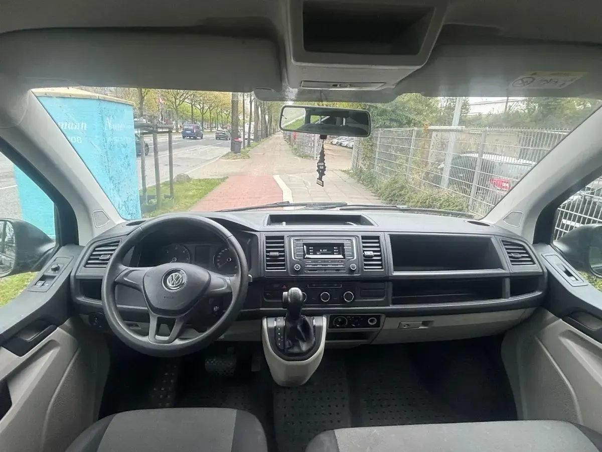 Gebraucht VW Transporter 150 PS (110 kW) 2018 Blau Van
