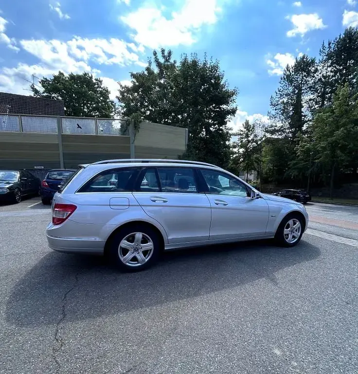 Gebraucht Mercedes C220 170 PS (125 kW) 2010 Silber Limousine