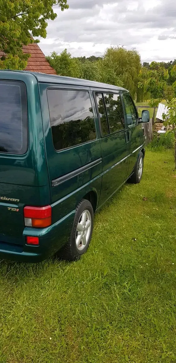 Gebraucht VW T4 151 PS (111 kW) 2000 Grün Van