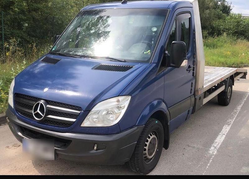 Używany Mercedes Sprinter 163 KM (119 kW) 2012 Niebieski