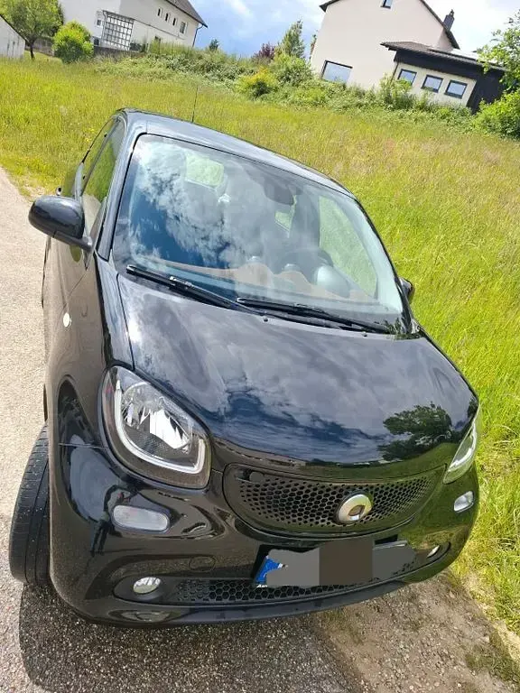 Gebraucht Smart ForFour 90 PS (66 kW) 2018 Schwarz Kleinwagen