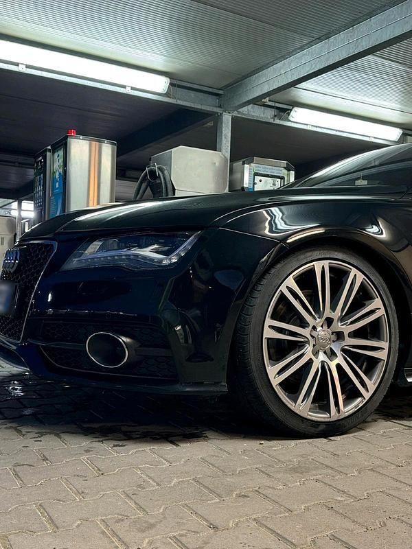 Second-hand Audi RS7 S-Line 340 CP (250 kW) 2011 Negru Hatchback