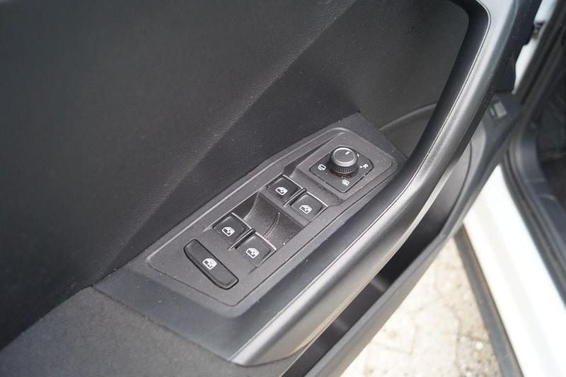 Gebraucht VW T-Roc Sport 150 PS (110 kW) 2019 Weiß SUV