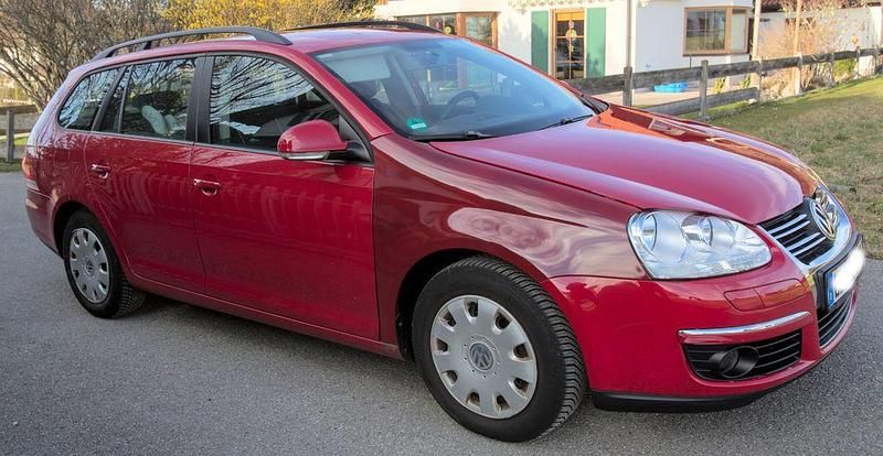 Gebraucht VW Golf V 80 PS (58 kW) 2009 Rot Kombi