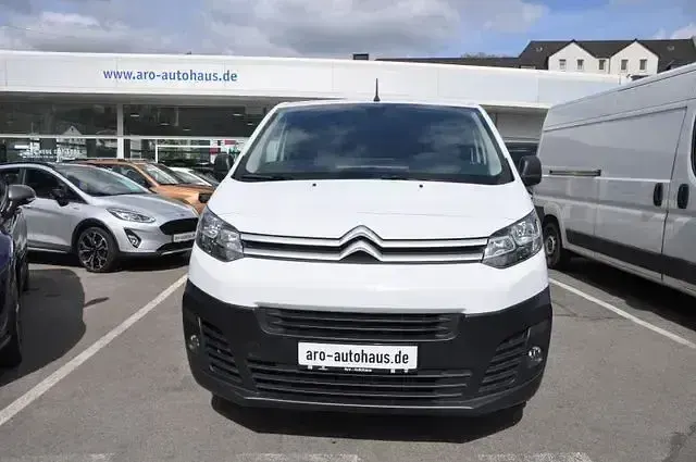Gebraucht Citroën Jumpy 144 PS (105 kW) 2023 Weiss Van / Kleinbus