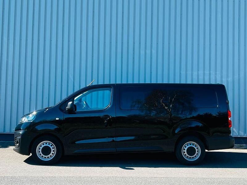 Gebraucht Opel Vivaro 144 PS (105 kW) 2023 Schwarz Van / Kleinbus