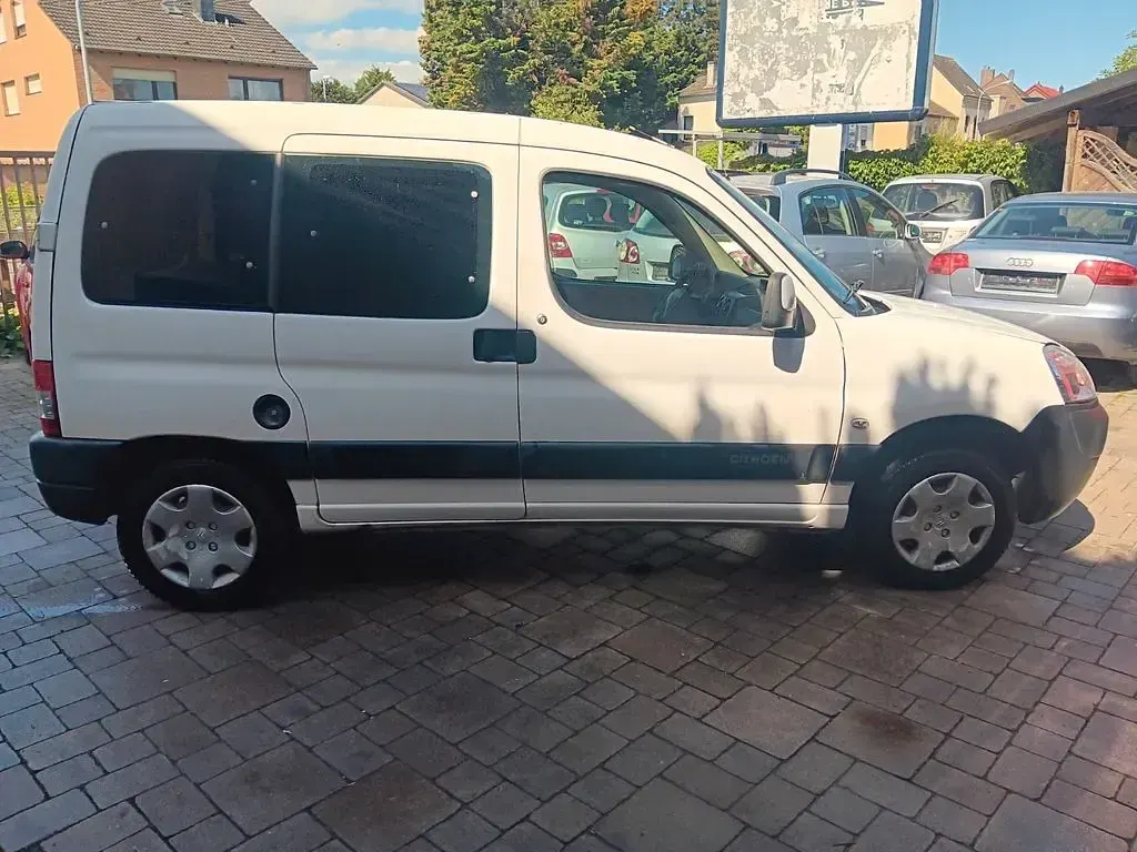 Gebraucht Citroën Berlingo First 75 PS (55 kW) 2008 Weiß Van / Kleinbus