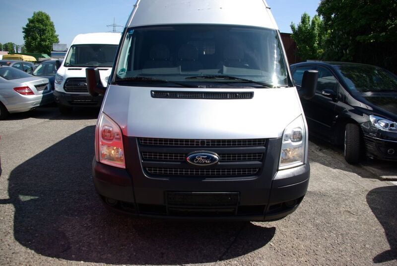 Polarsilber metallic (metallic) Gebraucht 2012 Ford Transit Abholung | 8.800 € (Etwas zu teuer) - Bild 1/4