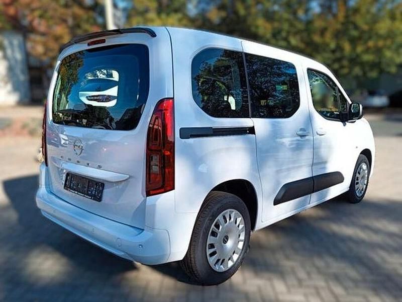 Gebraucht Opel Combo Life 110 PS (80 kW) 2024 Weiß Van / Kleinbus