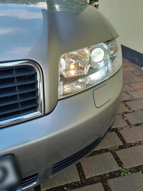 Gebraucht Audi A4 101 PS (74 kW) 2001 Silber Limousine
