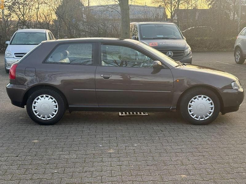 Second-hand Audi A3 Ambition 101 CP (74 kW) 1996 Maro Hatchback