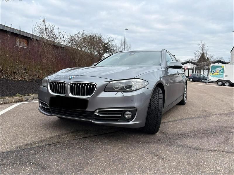 Gebraucht BMW 528 Luxury Line 245 PS (180 kW) 2015 Grau Kombi