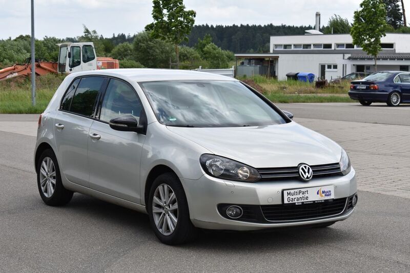 Silber Gebraucht 2011 VW Golf VI Style Limousine | 6.400 € (Fairer Preis) - Bild 1/4