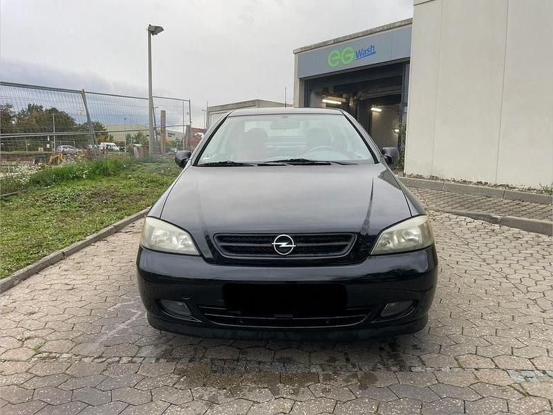 Schwarz Gebraucht 2005 Opel Astra Coupé | 900 € (Superpreis) - Bild 1/4